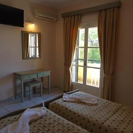 Matoula Aparthotel 3*