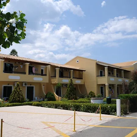 Matoula Aparthotel 3*